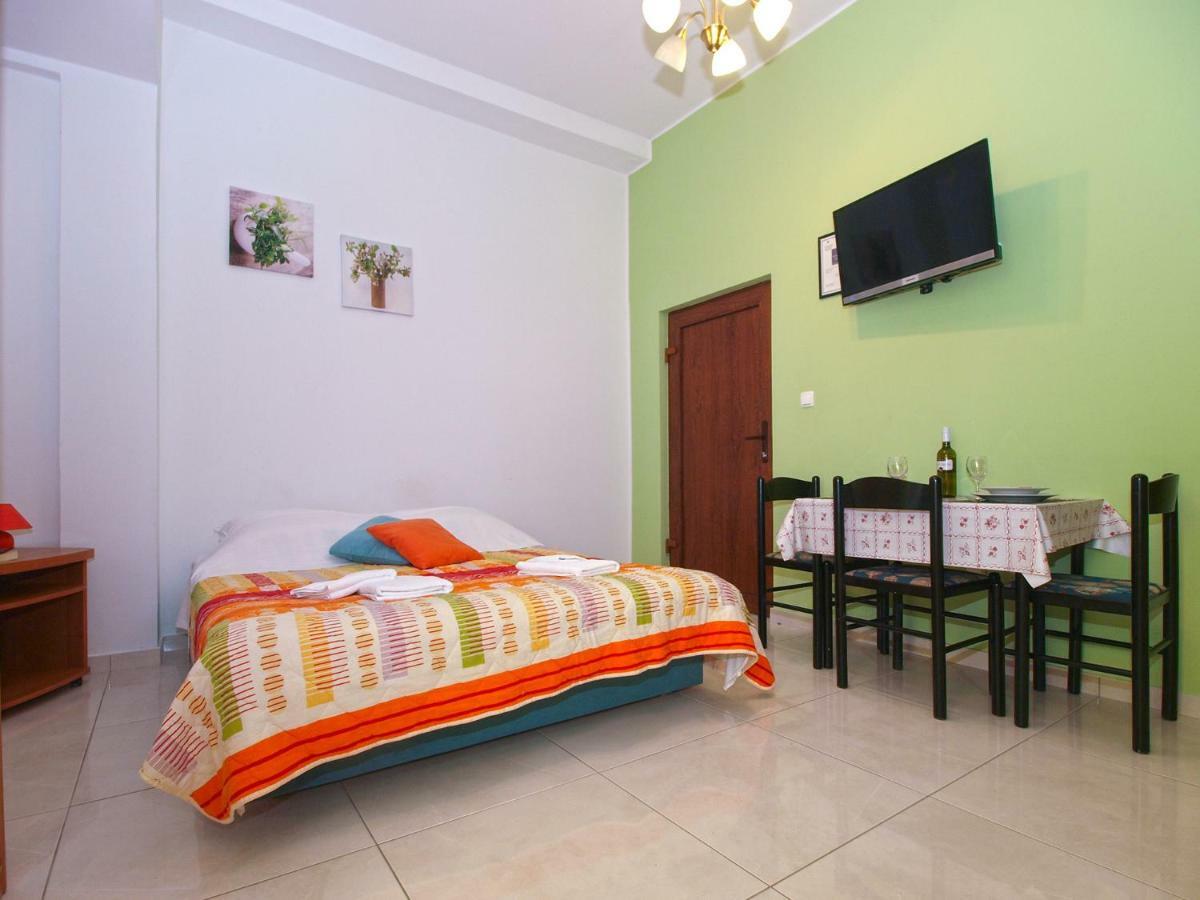 Apartments Oriana 898 Pula Exterior foto